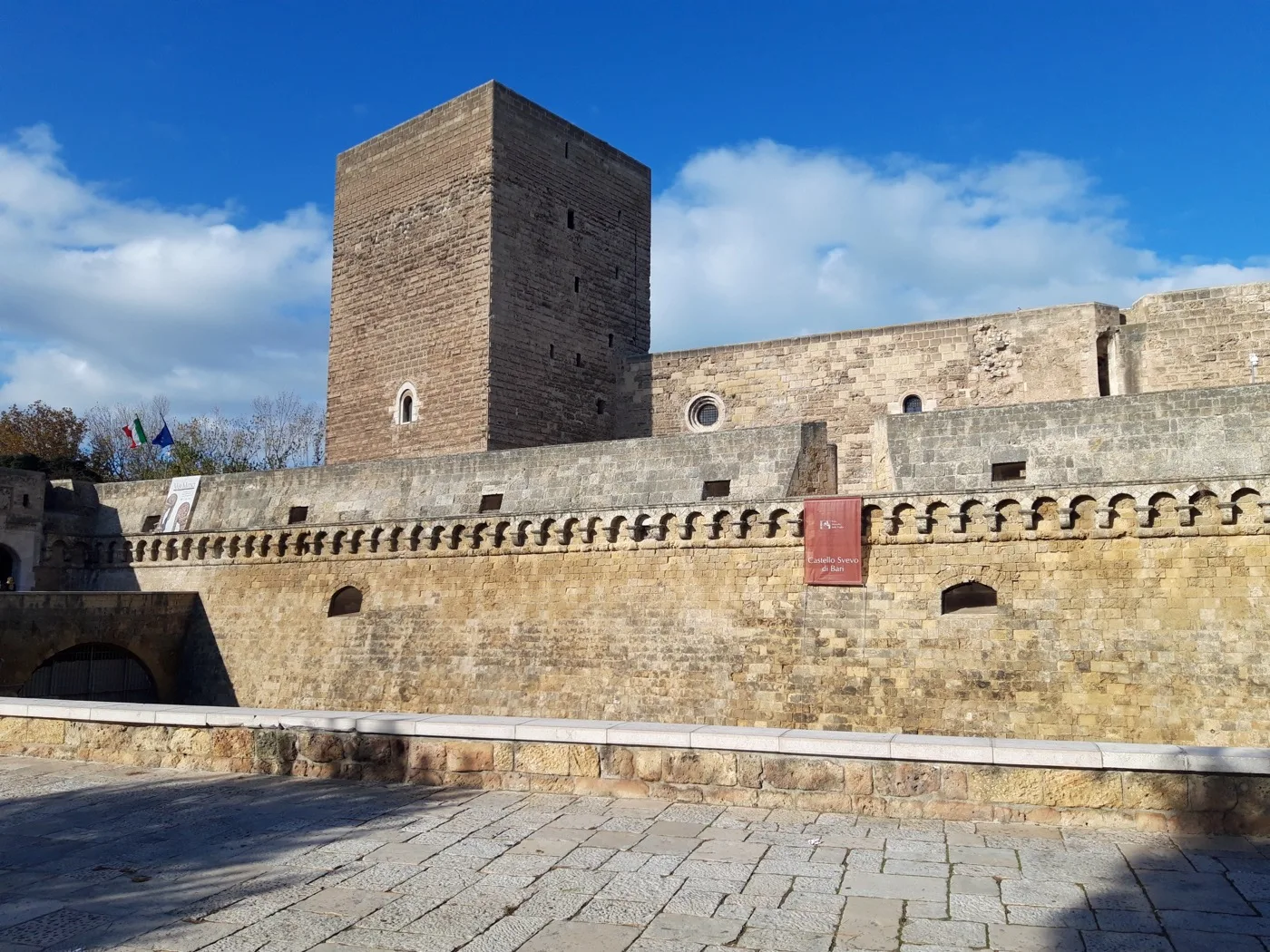 Castello Svevo — Bari 1