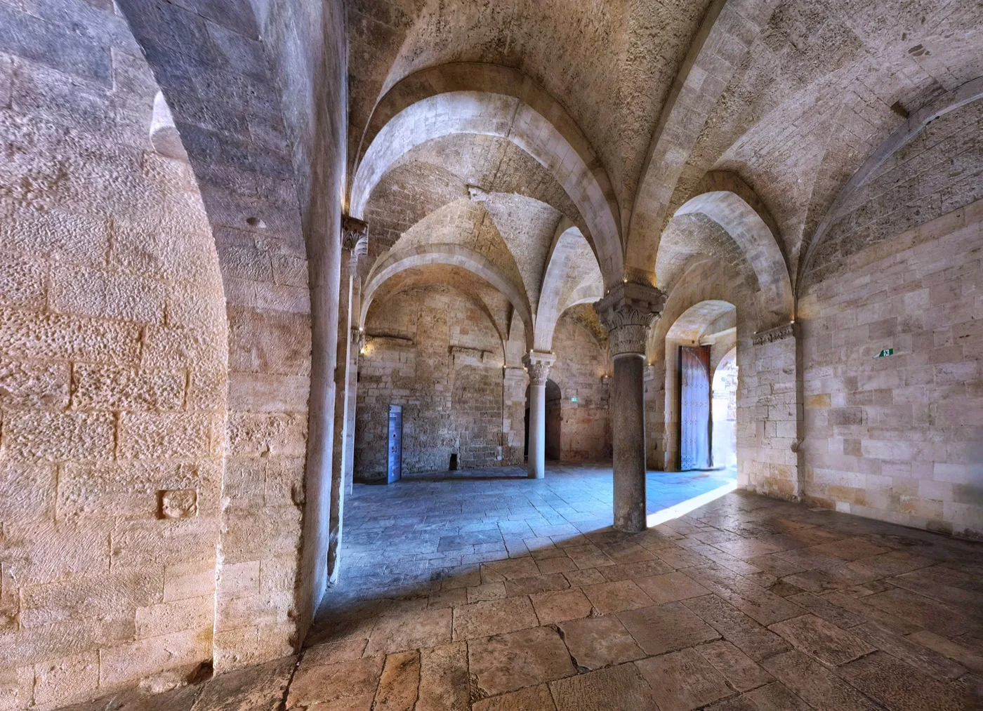Castello Svevo — Bari 10