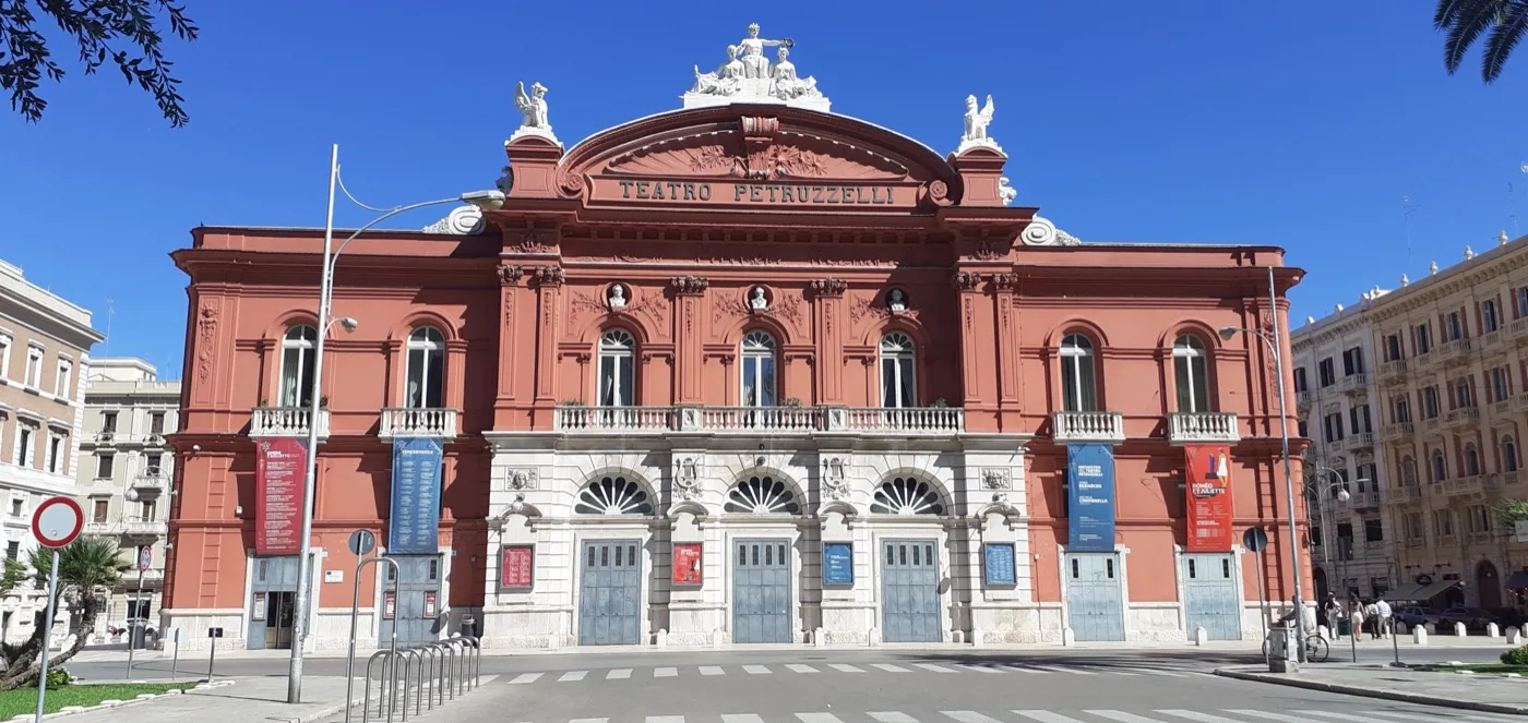 Teatro Petruzzelli — Bari 7