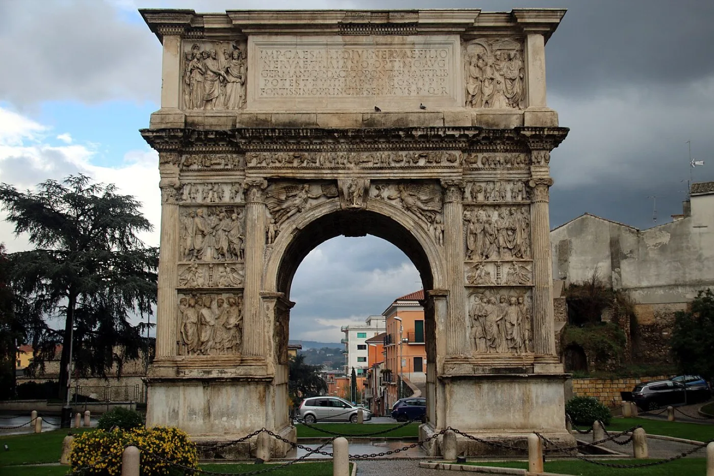 Arco di Traiano — Benevento 2