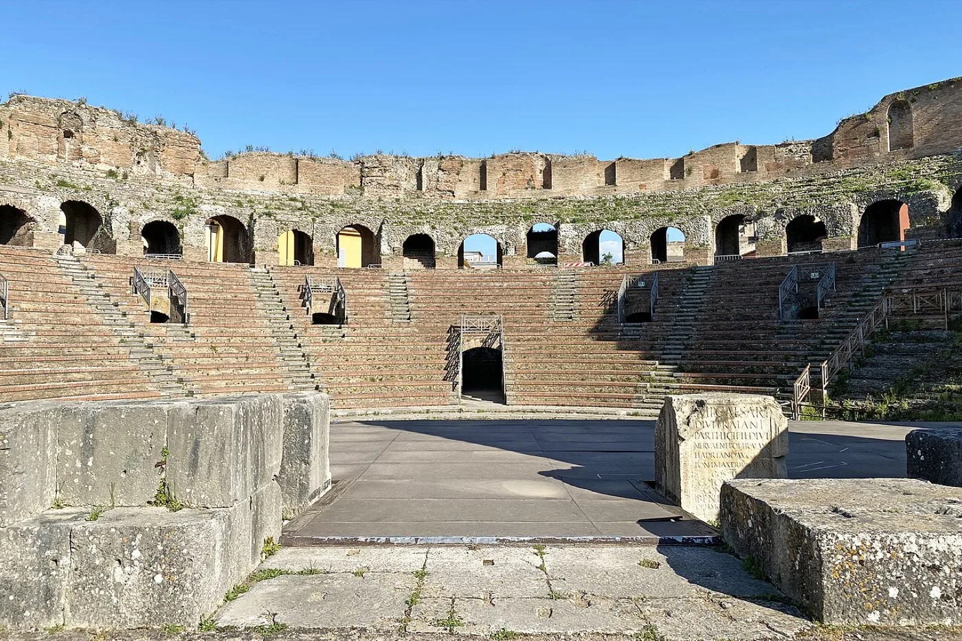 Teatro Romano di Benevento — Benevento 1