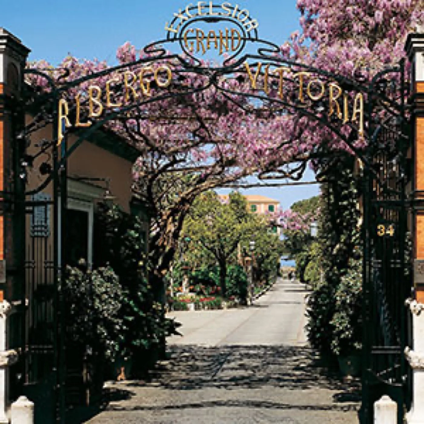 Grand Hotel Excelsior Vittoria — Costiera & Sorrento 9