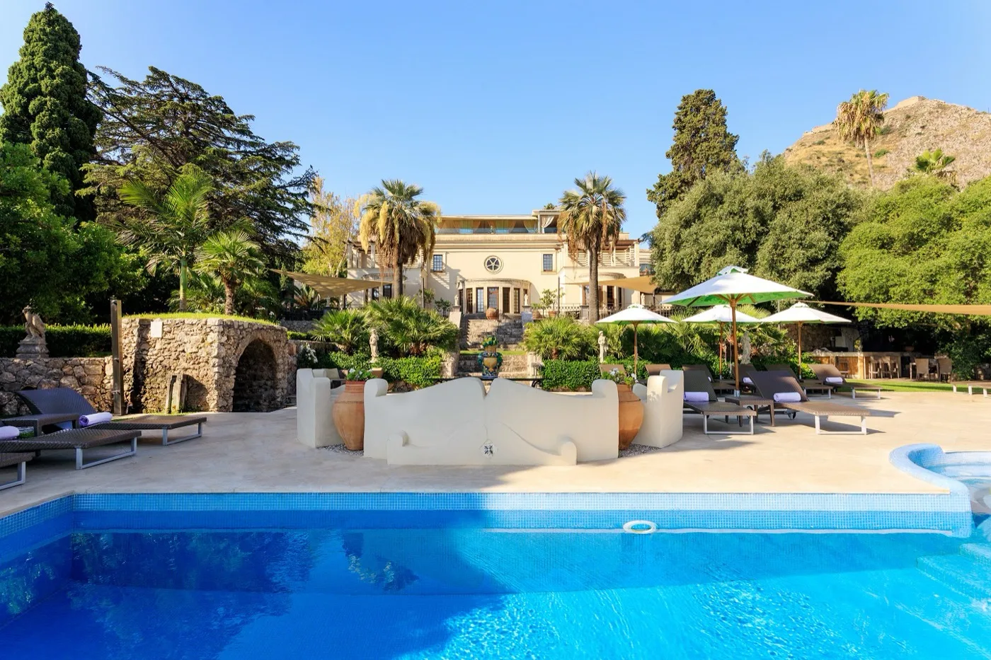 The Ashbee Hotel — Taormina 6